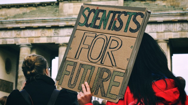 Introducing the “I Am a Scientist” Initiative