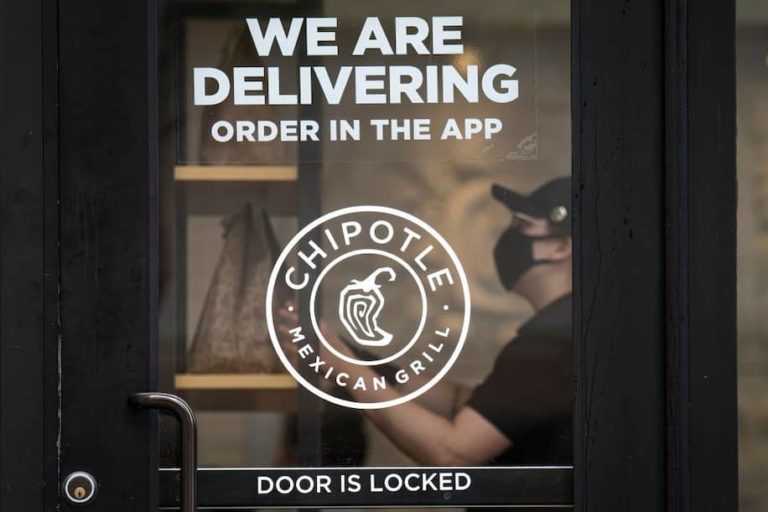 Chipotle leans into burritos to-go with first digital-only restaurant