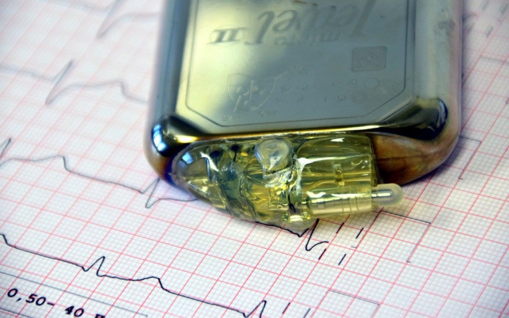 Keep iPhone 12 and MagSafe Accessories Away from Pacemakers