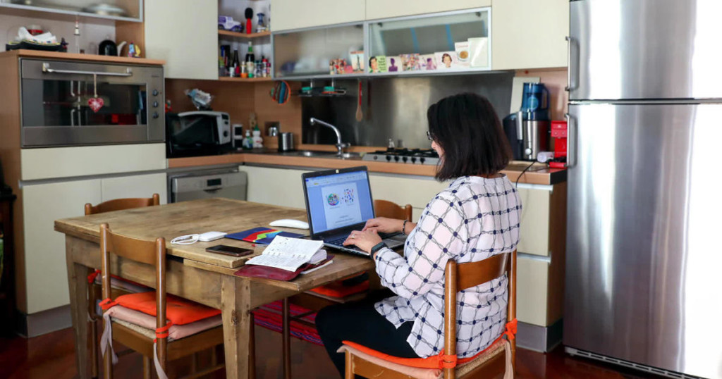 A new analysis shows employment hasn't rebounded for poorer workers