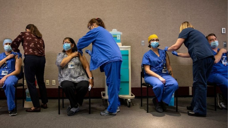 Vaccine-resistant coronavirus 'mutants' are more likely when transmission is high, new model finds