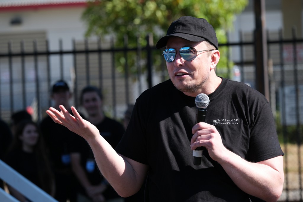 Daily Crunch: Elon Musk sets sights on Twitter with unsolicited $43B takeover bid