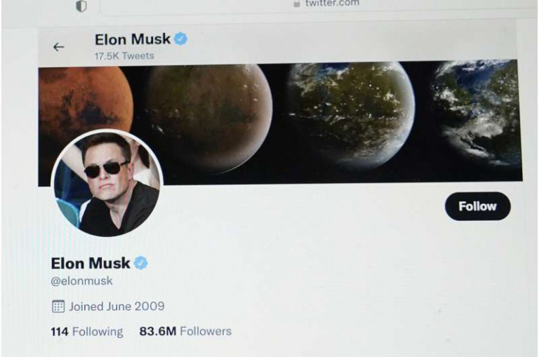 Musk wars with Twitter over his buyout deal—on Twitter