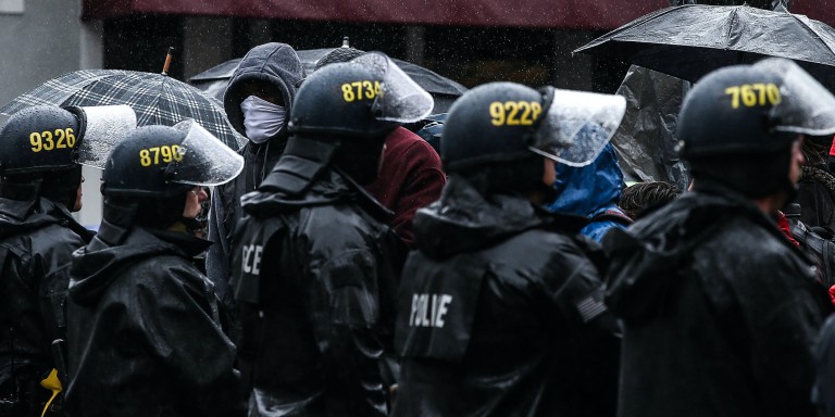 Oakland Cops Hope to Arm Robots With Lethal Shotguns