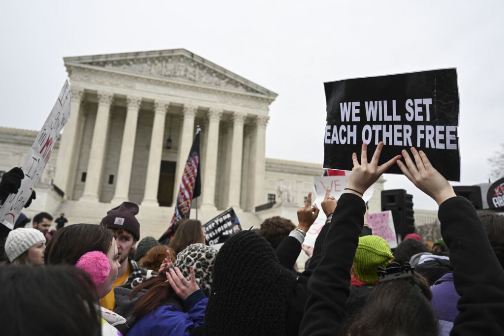 Will anybody stop that Trump judge from banning abortion pills?