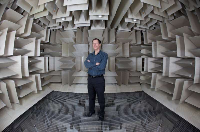 How spider silk research led to a new kind of microphone