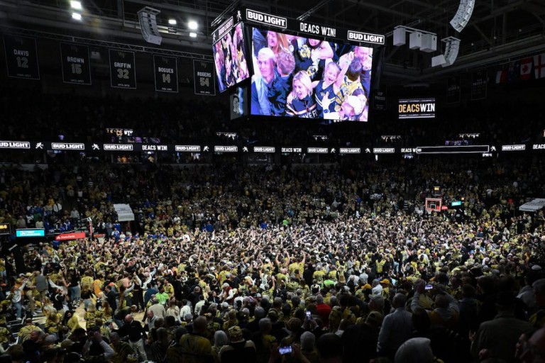 College Players Getting Paid Sparks a New Call for the Court Storm Ban