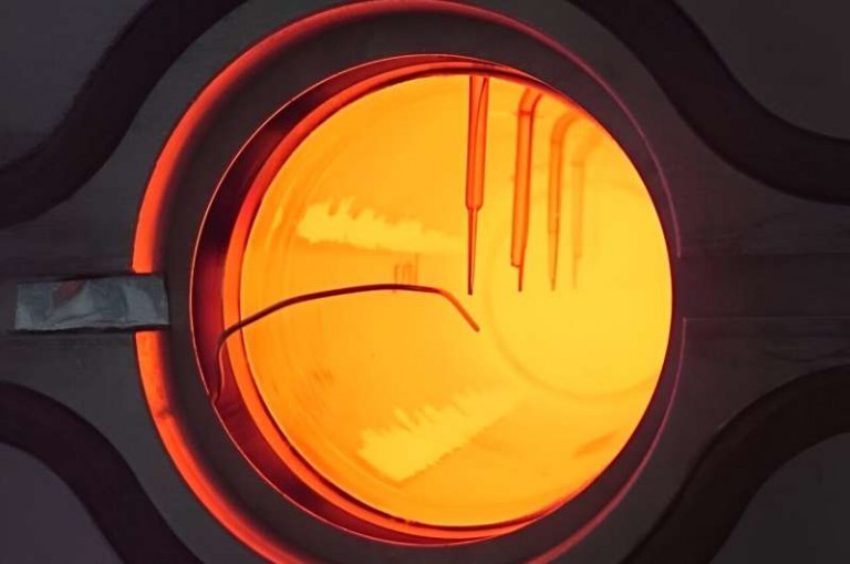 Scientists generate heat over 1,000°C with solar power instead of fossil fuel