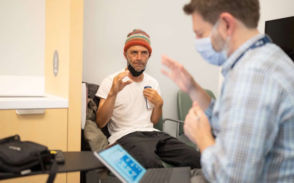 Adaptive deep brain stimulation reduces Parkinson’s disease symptoms