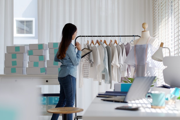 How to Price Your Product: A Step-by-Step Calculation