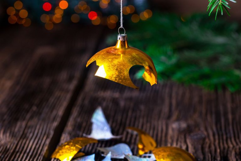 How To Deal With The Misinformation-Spreading Conspiracy Theorist In Your Life This Holiday