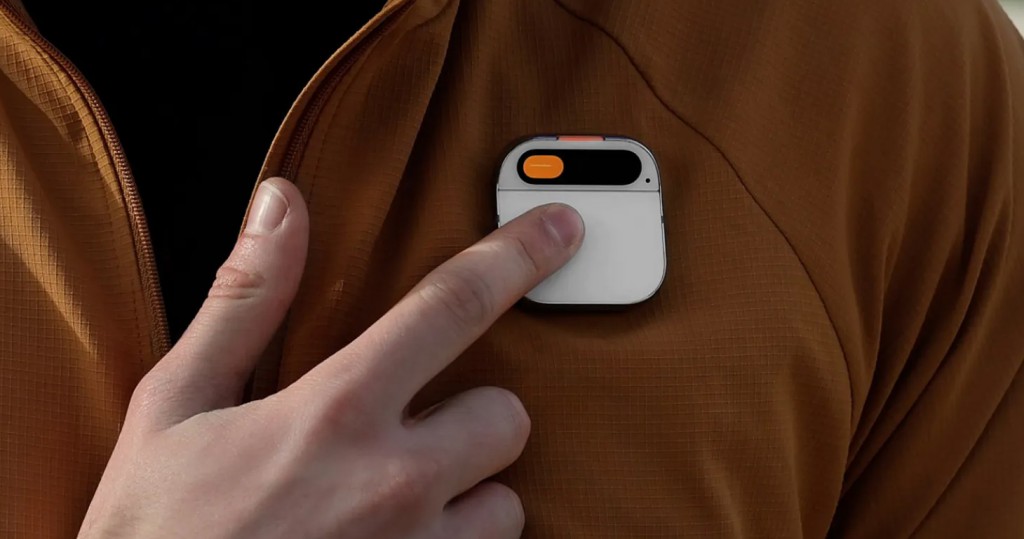 “Truly a middle finger”: Humane bricking $700 AI Pins with limited refunds