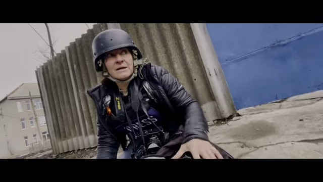 ‘Love+War’ Doc Follows Acclaimed Photographer Lynsey Addario to War