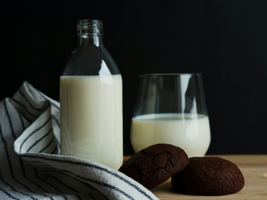 The raw milk hype, a mom’s lawsuit, and, of course, Florida