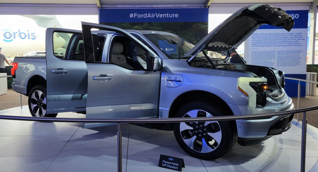 Ford F-150 Lightnings are powering the grid in first residential V2G pilot