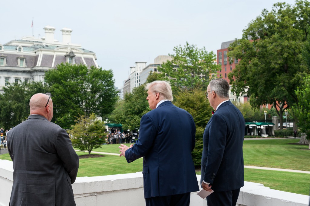 Trump Demolishes Part of White House as He Builds His Ballroom