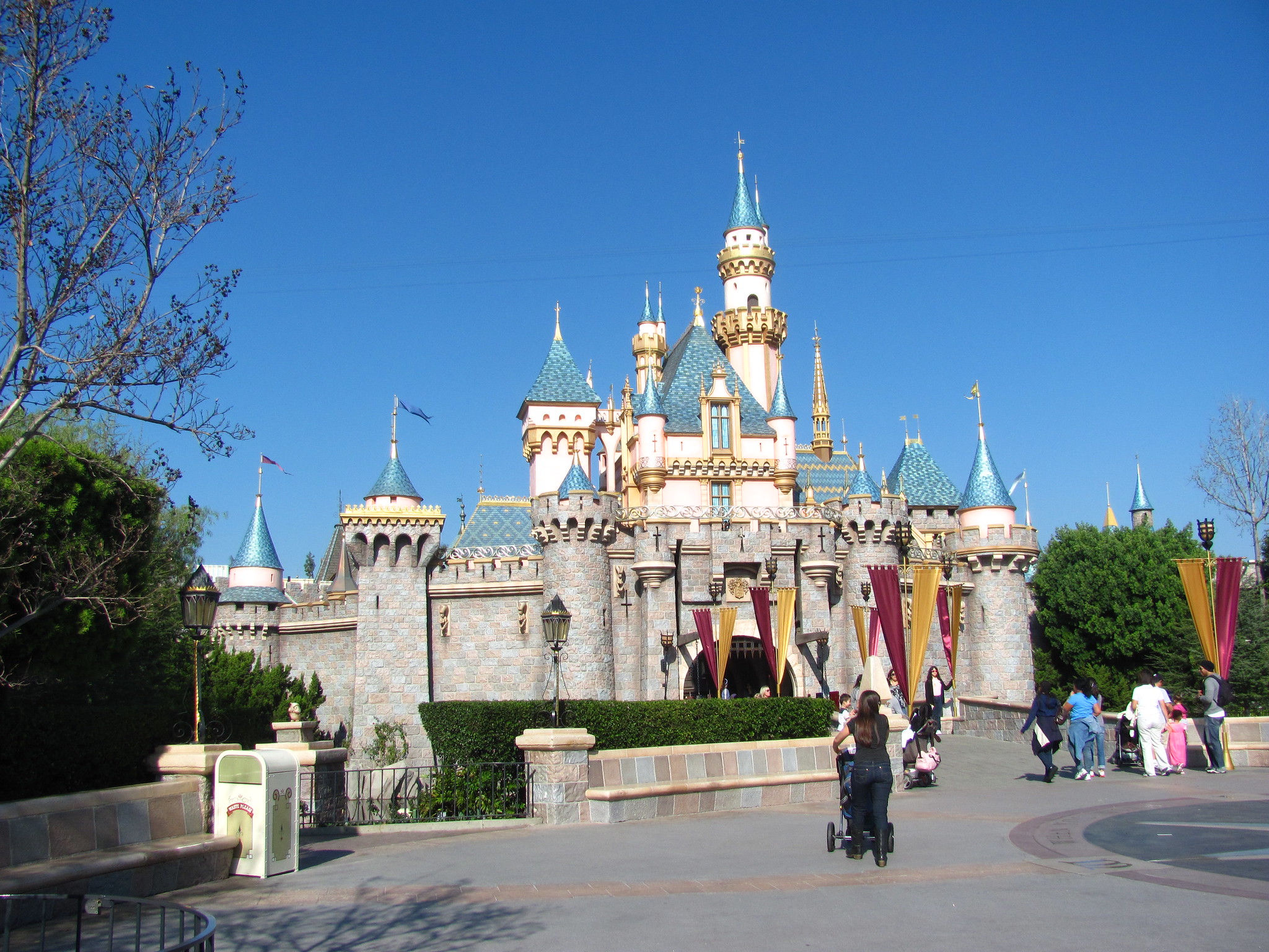 I watched Disneyland Handcrafted — and it’s the kind of documentary you want to rewatch