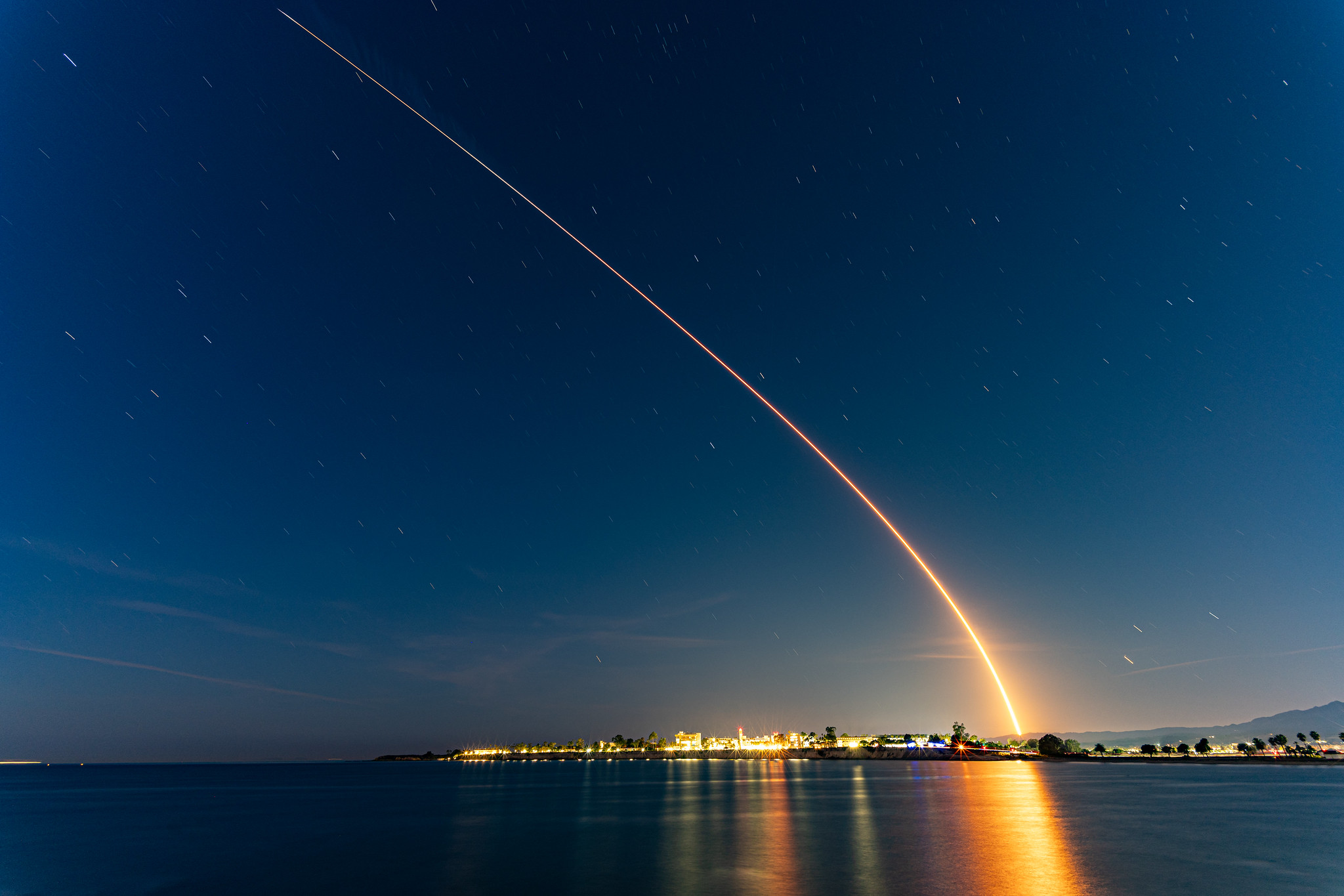 I Spoke to Astrophysicists About Starlink’s Expansion. Here’s the Doomsday Scenario Keeping Them Up at Night