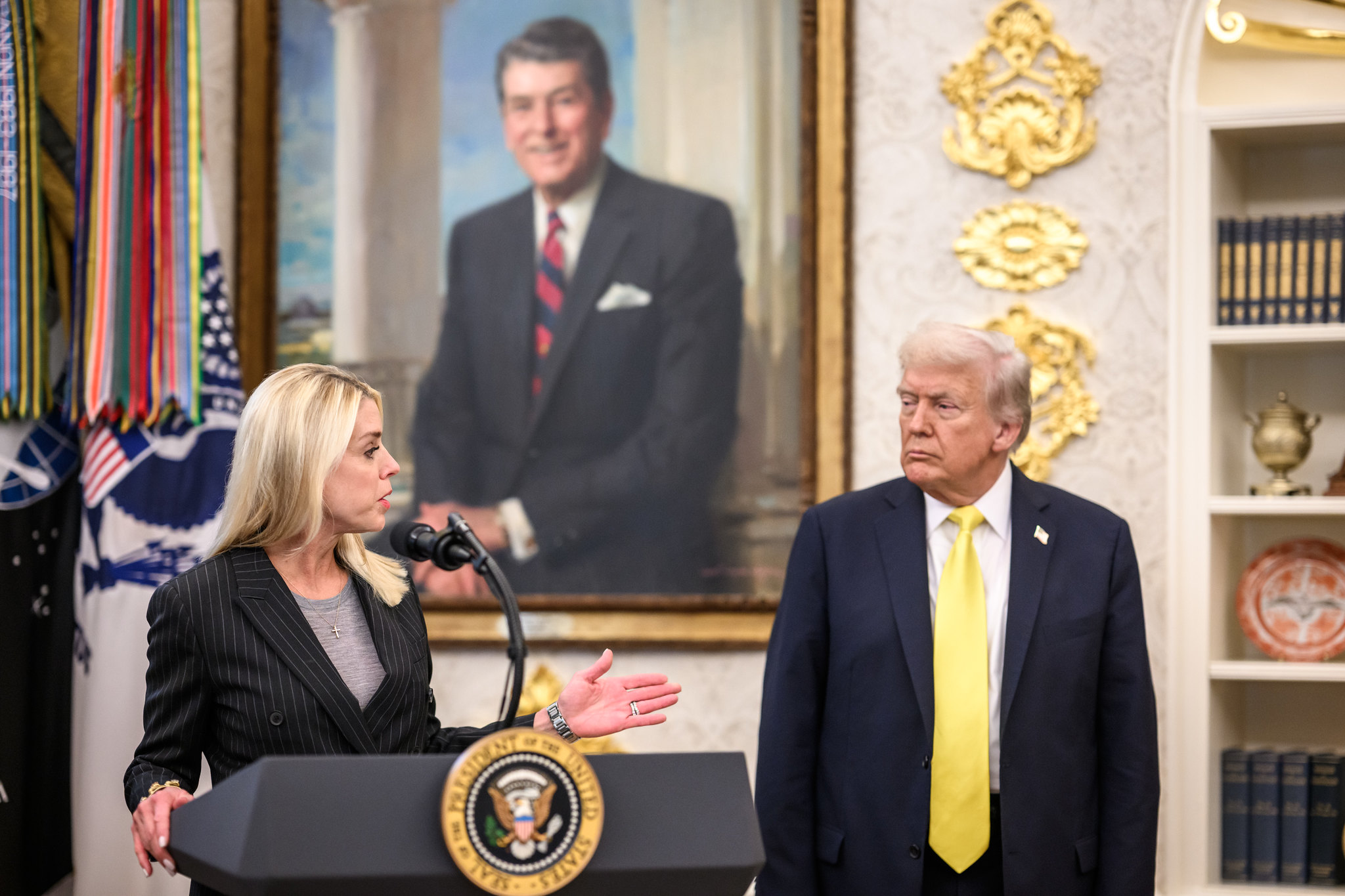 Bondi Demands Walz Turn Over Minnesota Voter Rolls to ‘Restore Rule of Law’ to State