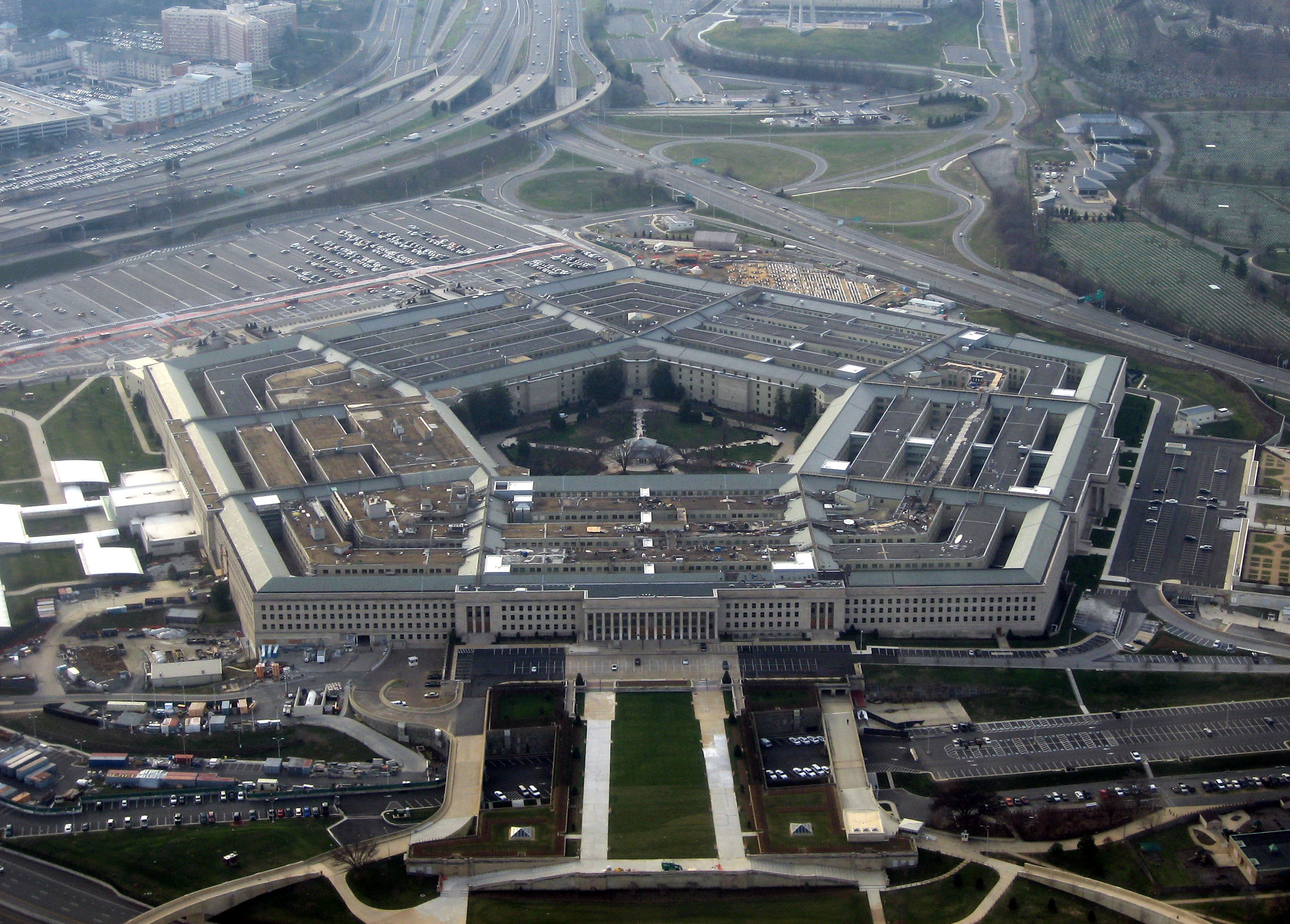 The Pentagon Wants to Raw Dog the Latest AI Models on Classified Systems