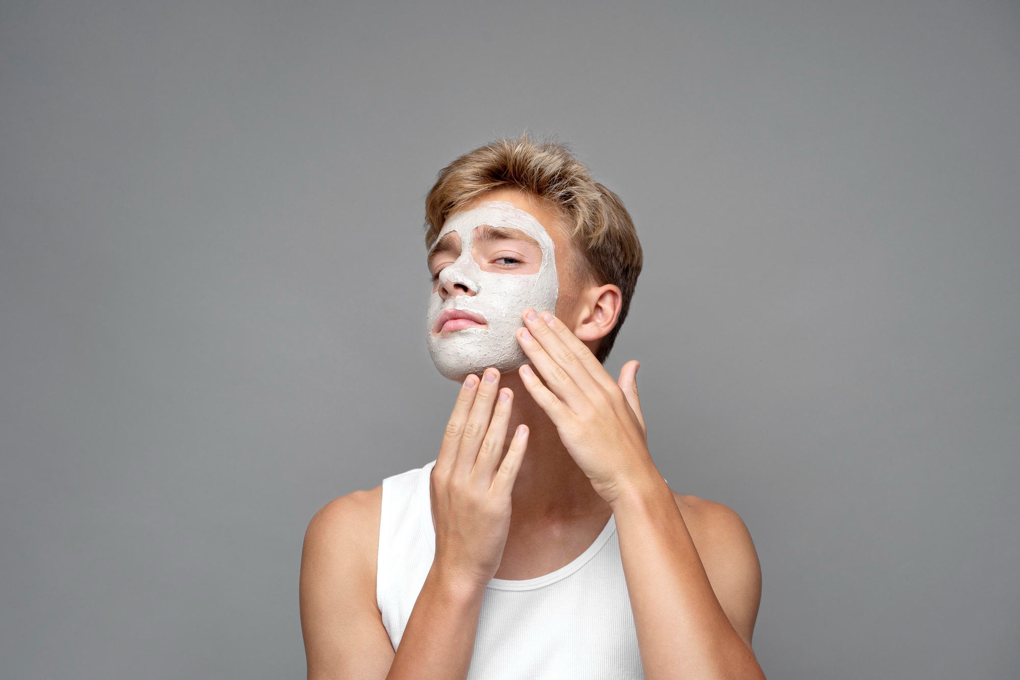 From gym to jawline: What looksmaxxing says about modern masculinity