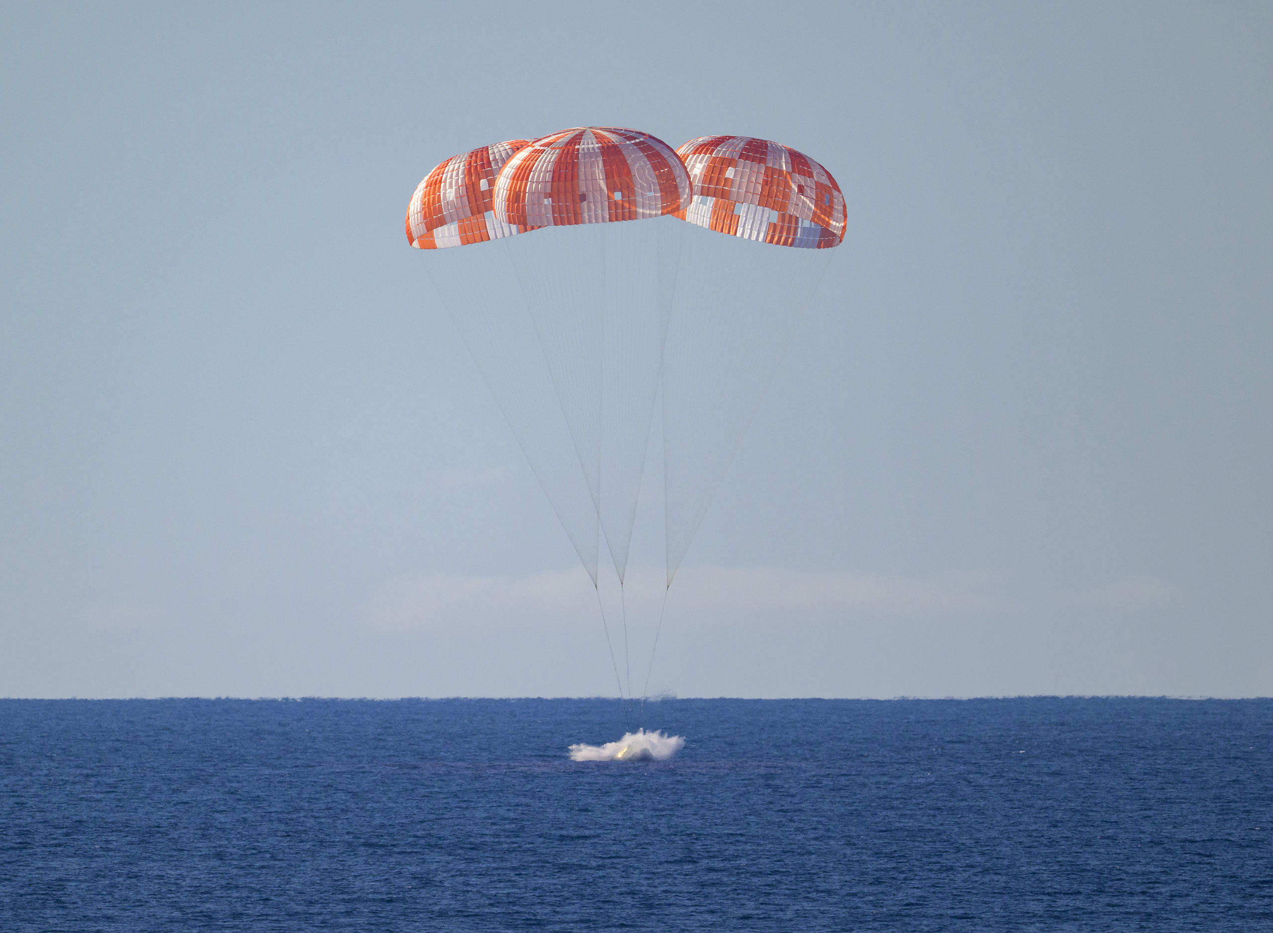 NASA Artemis II Splashdown and Astronaut Recovery Operation [Image Gallery]