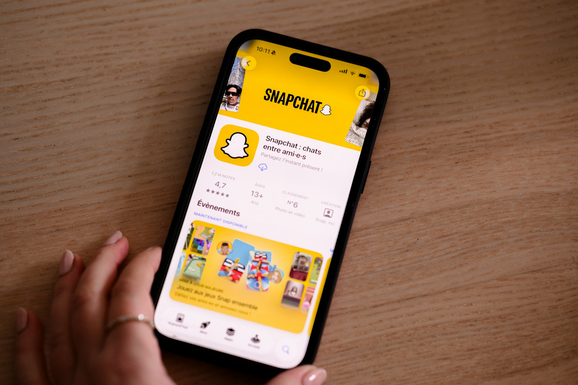 Snapchat moves ads into chats with AI agents designed to feel like conversation
