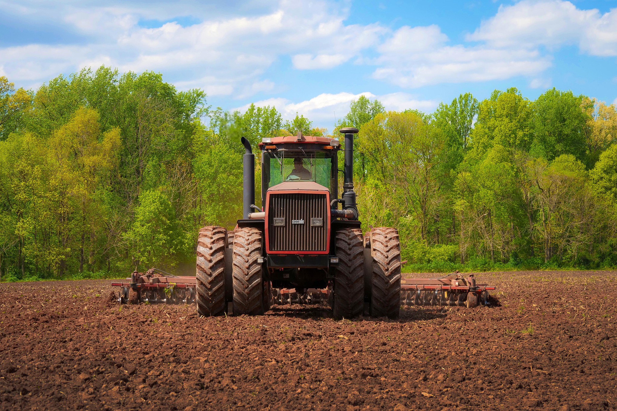 Diesel prices squeeze US farmers ‘barely getting by’ amid tariffs and drought