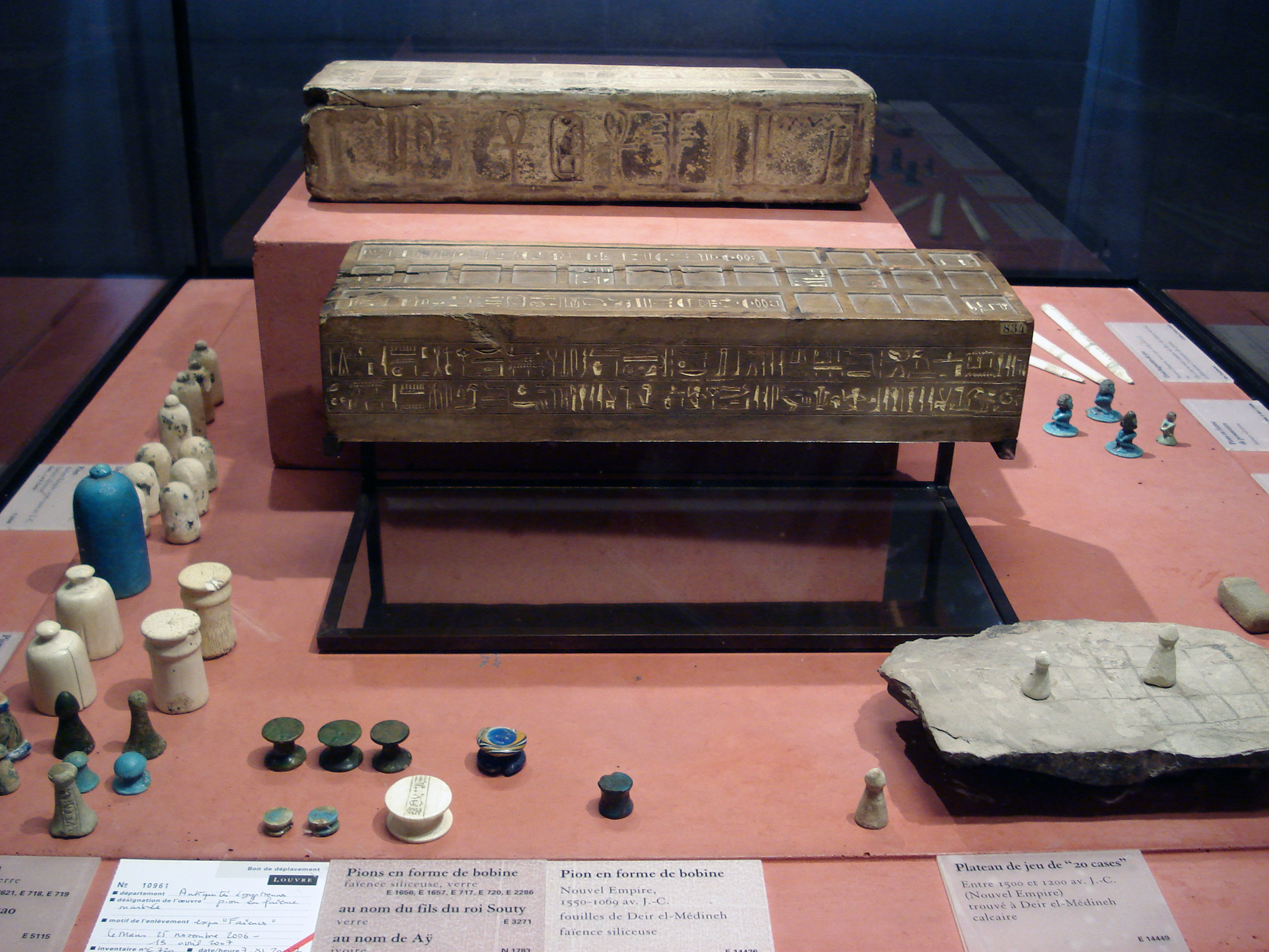 8 Household Items Every Ancient Egyptian Family Owned