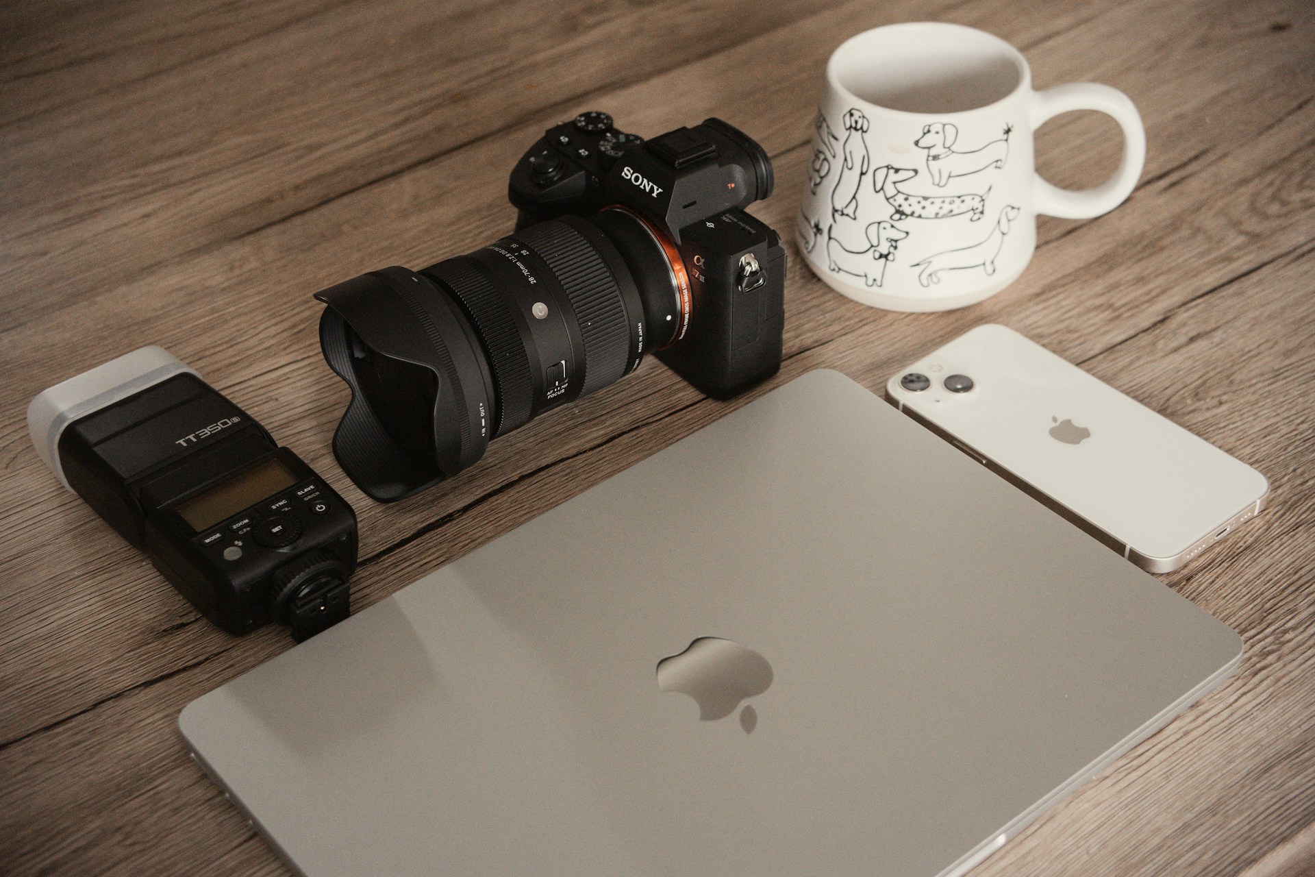 Are digital cameras still worth buying in 2026? Read More: https://www.engadget.com/2240133/digital-cameras-still-worth-buying-2026/