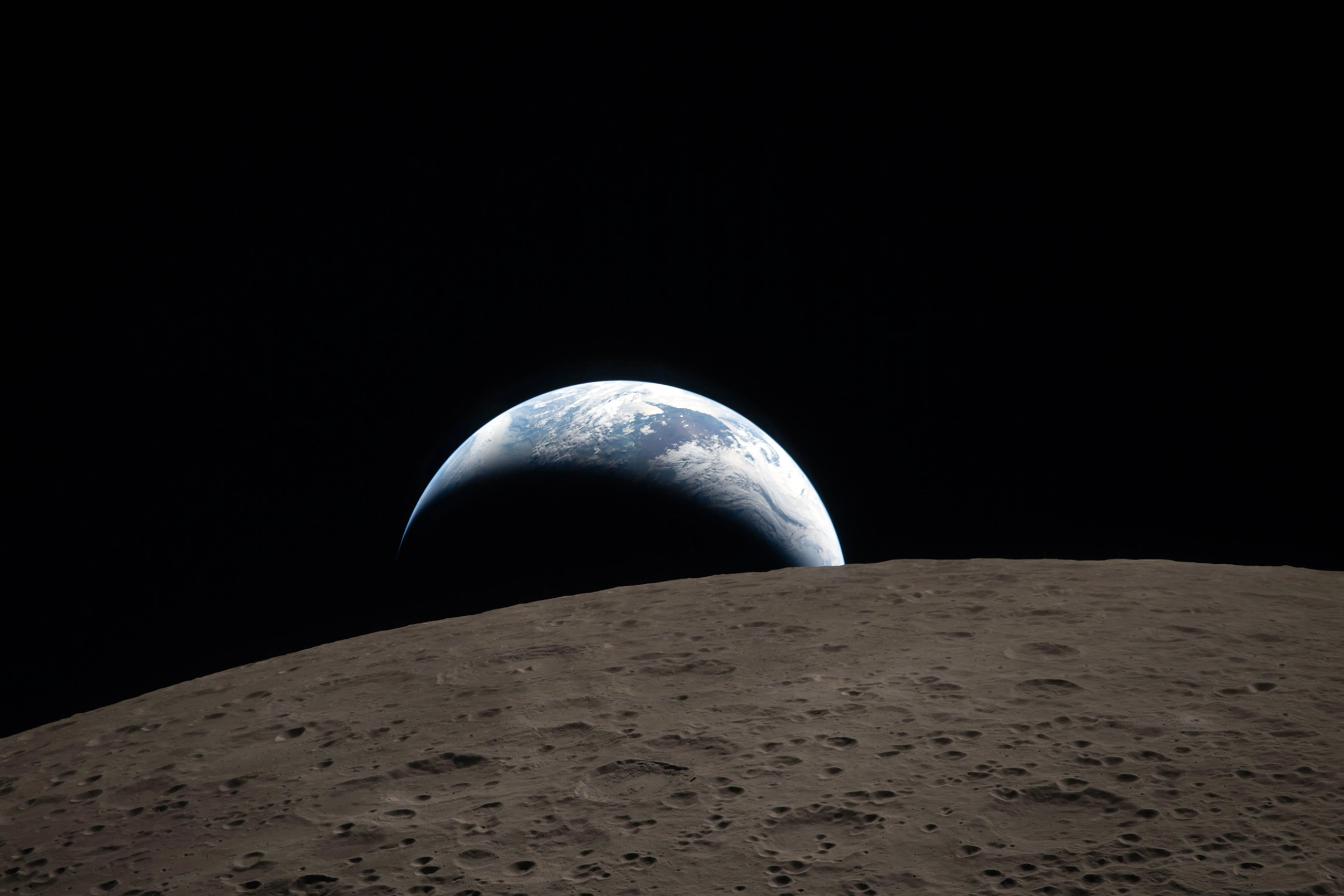 SpaceX’s rocket trashes the moon