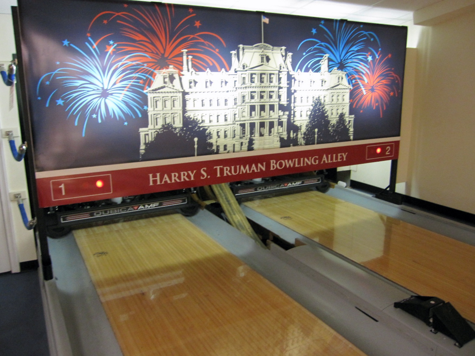 White House bowling alley gets a $250K glow-up