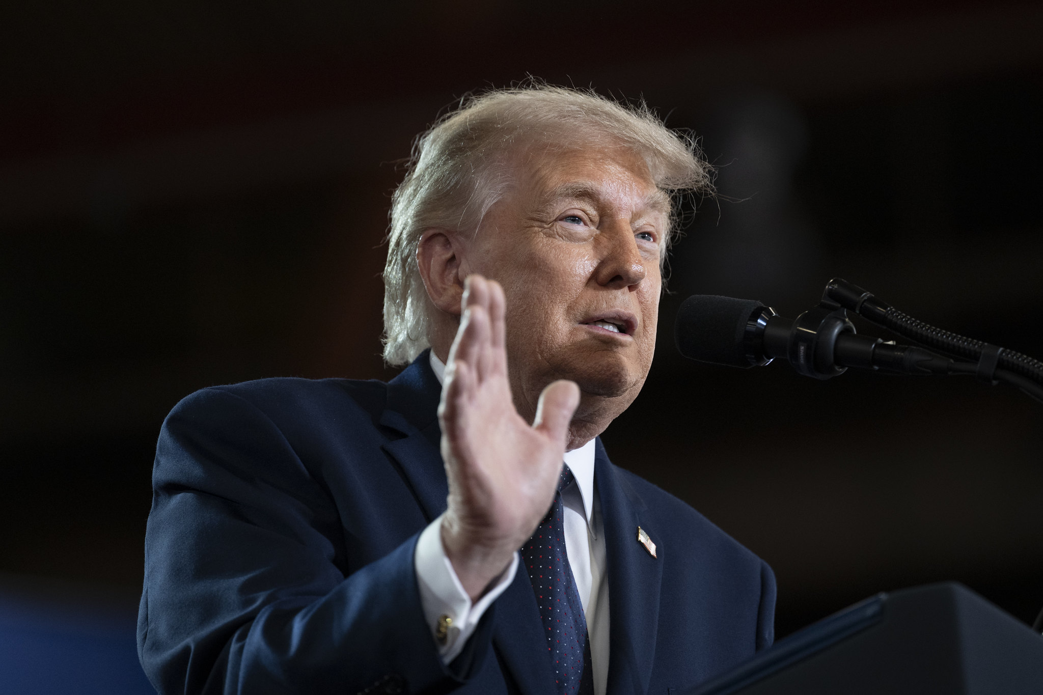 Trump Makes RNC Swear Oath To Cheat in Midterm Elections