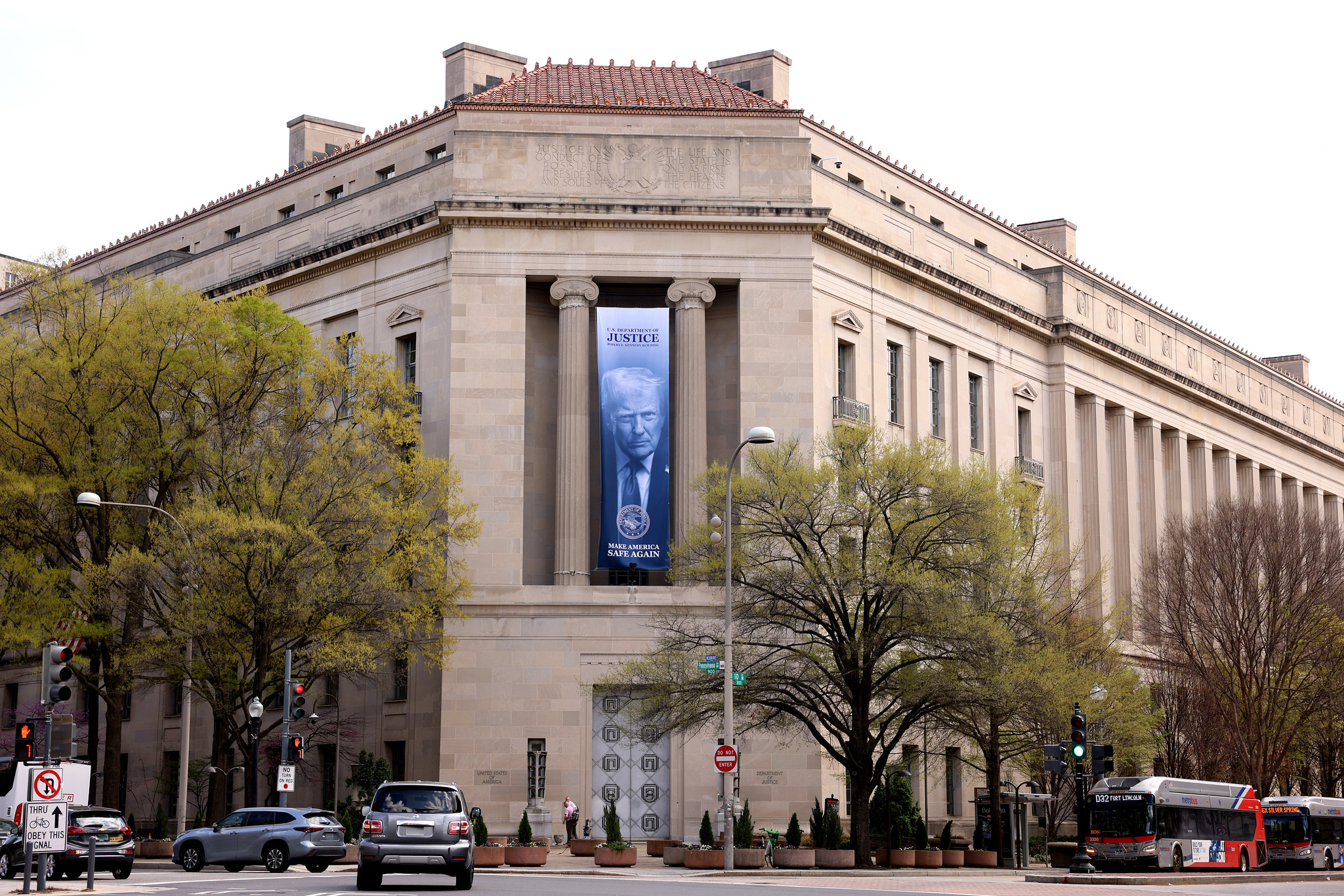 Autonomous AI hacks raise thorny questions of legal accountability