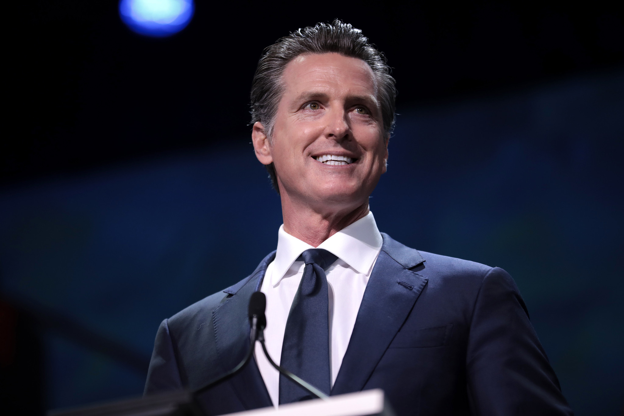 Gavin Newsom Signs Bill Banning ‘Robo Bosses’ as Part of California Crackdown on AI