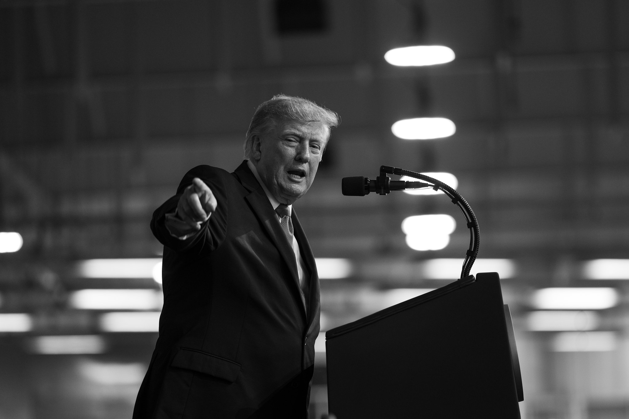 Trump Is Pretending to Create Jobs in Key Midterm States
